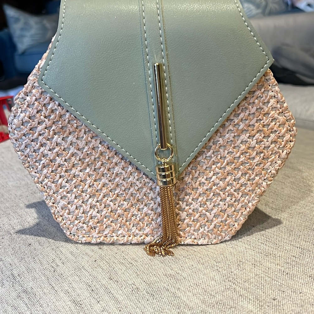 Raffia and leather purse